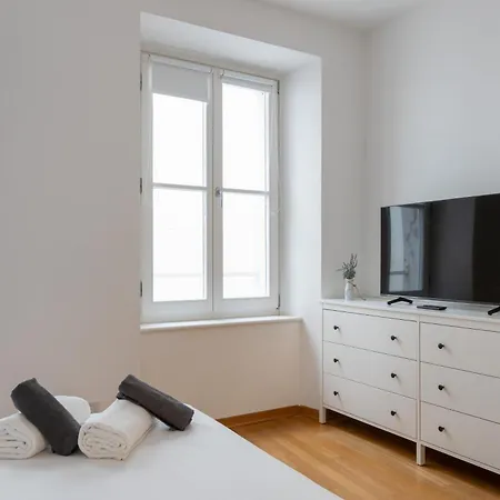 Saba, Stile E Parcheggio In Centro A Lägenhet