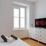 Tra I Versi Di Saba In Centro A 公寓 的里雅斯特