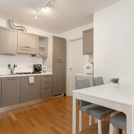 Apartment Tra I Versi Di Saba In Centro A *