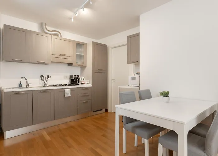 Apartment Tra I Versi Di Saba In Centro A *